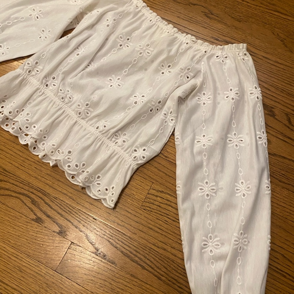 H&M White Off-Shoulder Eyelet Blouse
